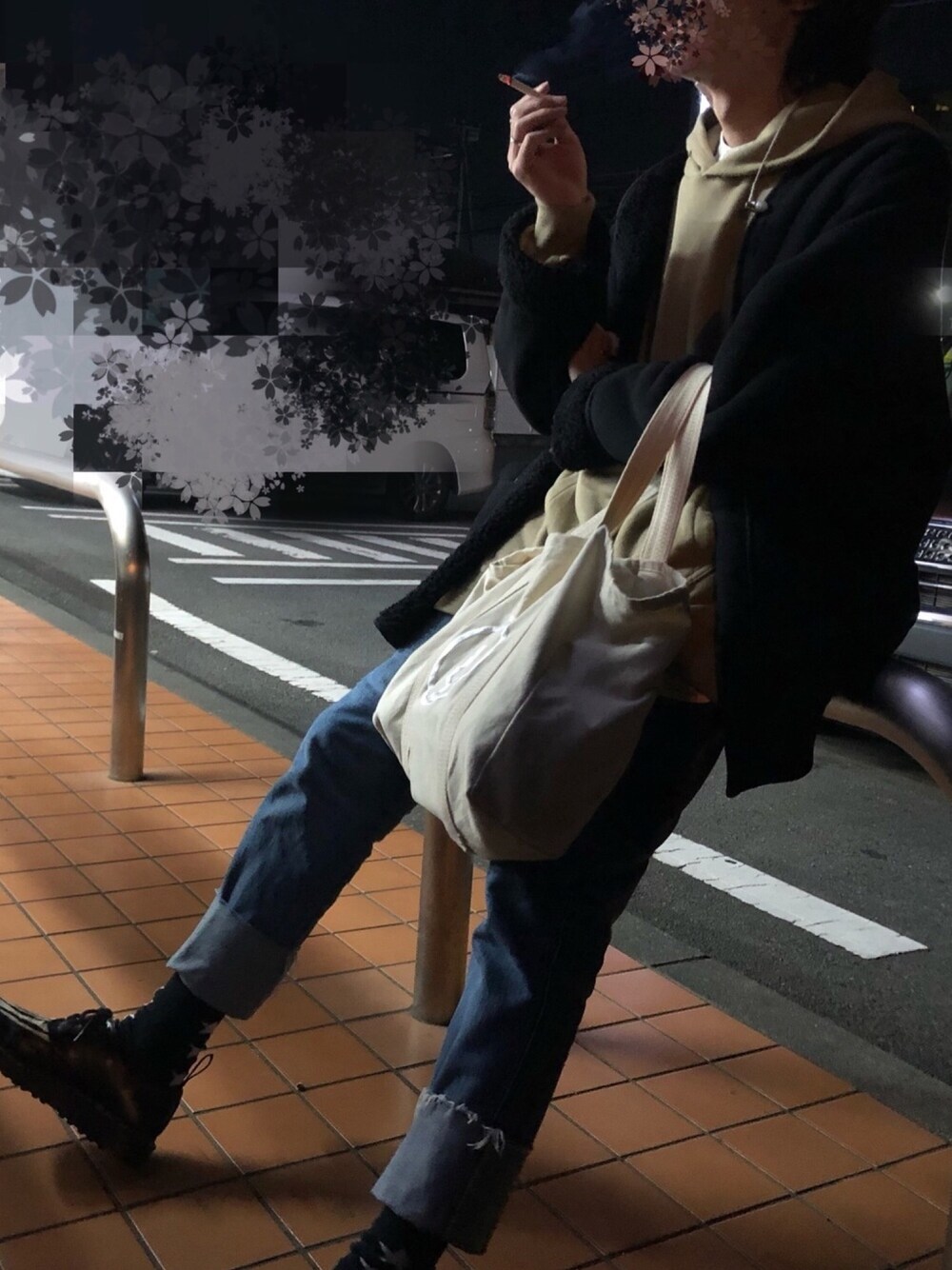 「やっぱりストリートが好き」｜「UNIQLOのフリースノーカラーコート（その他アウター、ブラック系）」を使った、諸葛亮さん（メンズ・180cm）の秋コーディネートの1枚目の写真