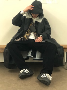 「ネルシャツ」｜「アイテム（ステンカラーコート）」を使った、諸葛亮さん（メンズ・179cm）の冬コーディネート