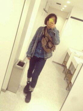 「アイテム（ボディバッグ/ウエストポーチ、イエロー系）」を使った、なぽさん（レディース・168cm）の春コーディネート