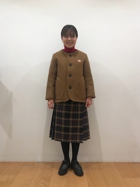 「秋のブラウンスタイル」｜「アイテム（ノーカラージャケット）」を使った、Bshop有楽町ルミネ店 スタッフさん（レディース・153cm）の秋コーディネート