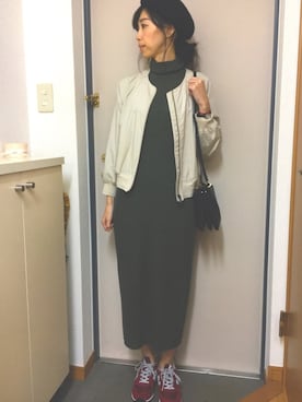 「ワンピース×スニーカー」｜「アイテム（ハンチング/ベレー帽）」を使った、CHさん（レディース・165cm）の秋コーディネート