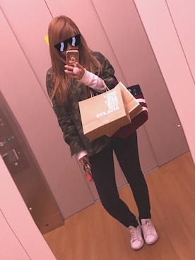 「お買い物」｜「アイテム（トートバッグ）」を使った、かえぱんなちャん♡さん（レディース・153cm）の春コーディネート