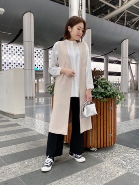 「ジレ」｜「アイテム（ノーカラーコート）」を使った、INDIVI(SHOP STAFF)さん（レディース・164cm）の冬コーディネート