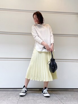 「インディヴィ」｜「アイテム（パーカー）」を使った、INDIVI(SHOP STAFF)さん（レディース・164cm）の春コーディネート