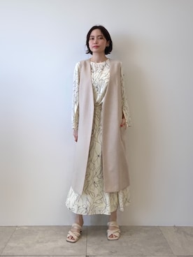 「ジレ」｜「アイテム（ノーカラーコート）」を使った、INDIVI(SHOP STAFF)さん（レディース・163cm）の春コーディネート