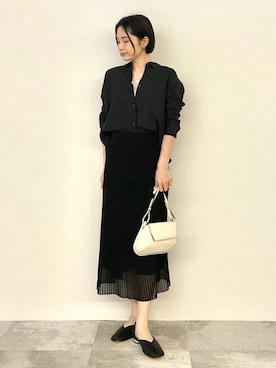 「オールブラック」｜「アイテム（チュニック）」を使った、INDIVI(SHOP STAFF)さん（レディース・163cm）の春コーディネート