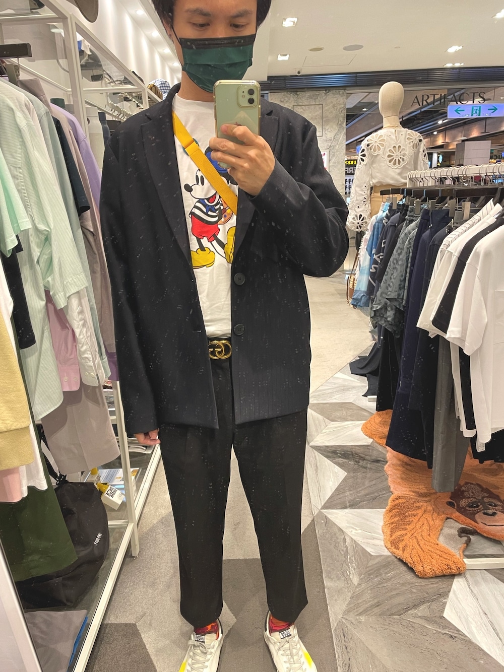 「A-COLD-WALL*のアイテム（スーツジャケット、ブラック系）」を使った、Wade Linさん（メンズ・178cm）の春コーディネートの1枚目の写真