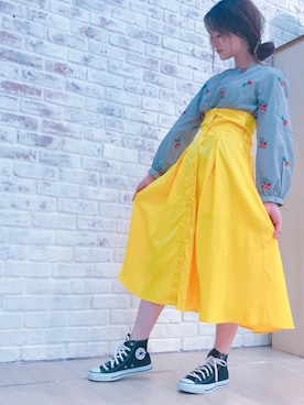 「GU（ジーユー）のアイテム（シャツ/ブラウス、ブルー系）」を使った、mayu.cchanさん（レディース・157cm）の春コーディネート