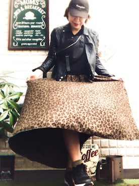 「niko and...（ニコアンド）の【niko and...】KELTY MINI FANNY 14（メッセンジャーバッグ、ブラック系）」を使った、anhiroさん（レディース・165cm）の秋コーディネート