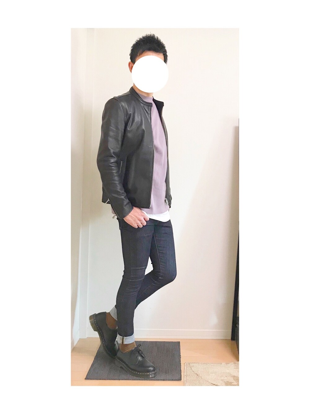 「春コーデ、休日スタイル、デニム、ライダース、ootd、LIDnM、UNITED TOKYO、Dr.Martens」｜「UNITED TOKYOのラムレザーシングルライダース（ライダースジャケット、ブラック系）」を使った、hiro_wearさん（メンズ・178cm）の春コーディネートの1枚目の写真