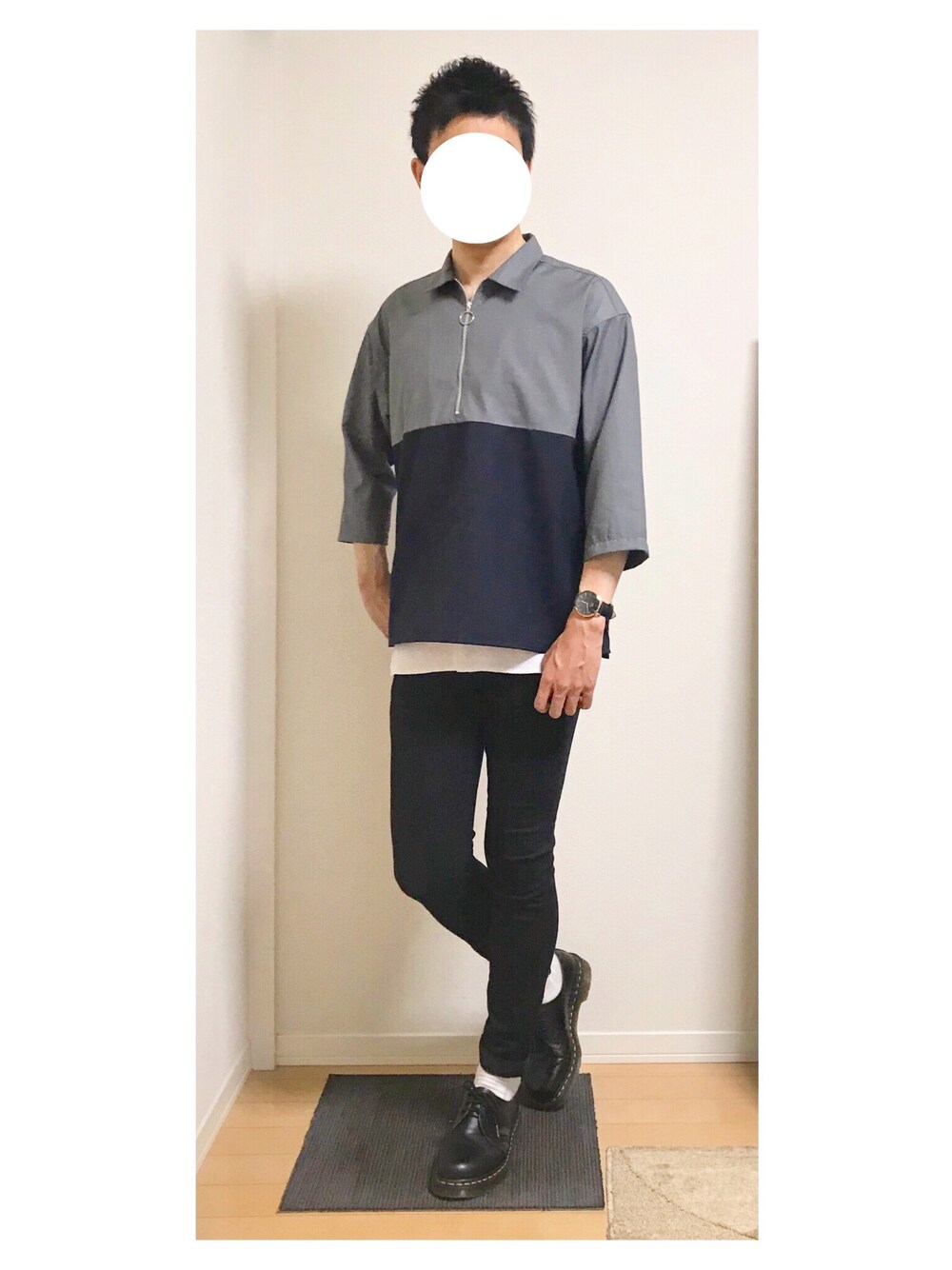 「ootd、おしゃれさんと繋がりたい、黒スキニー、ハーフジップ、レイヤードスタイル、RAGEBLUE、GLOBAL WORK、LIDnM、Dr.Martens、Daniel Wellington」｜「RAGEBLUEのTRハーフジップシャツ7分袖/794200（シャツ/ブラウス、グレー系）」を使った、hiro_wearさん（メンズ・178cm）の春コーディネートの1枚目の写真
