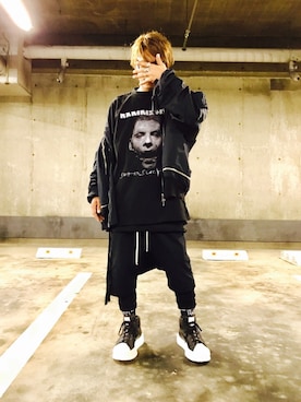 「Cody Sanderson」｜「アイテム（MA-1）」を使った、Yotsuさん（メンズ・166cm）の秋コーディネート