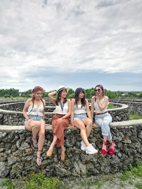 「アイテム（チノパンツ、オレンジ系）」を使った、cianさん（レディース・163cm）の夏コーディネート