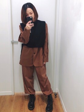 「Dr. Martens（ドクターマーチン）のDr.ﾏｰﾁﾝ　1460　8ホール（ブーツ）」を使った、cianさん（レディース・163cm）の冬コーディネート