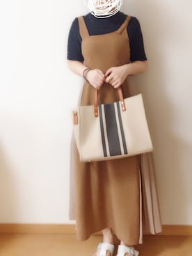 「ブラウン×ブラック」｜「アイテム（サンダル）」を使った、𝕂𝕒𝕋（きゃっと）さん（レディース・150cm）の夏コーディネート