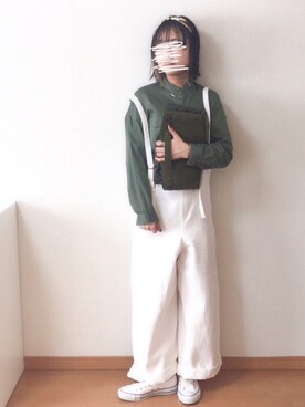 「カーキ×ホワイト」｜「アイテム（その他）」を使った、𝕂𝕒𝕋（きゃっと）さん（レディース・150cm）の秋コーディネート