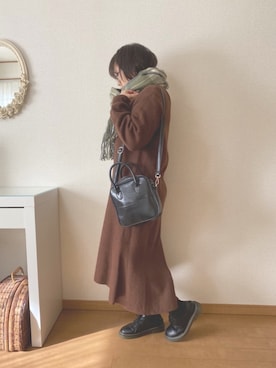 「kutir（クティール）の【2WAY】スクエアボストンバッグ（ボストンバッグ、ブラック系）」を使った、𝕂𝕒𝕋（きゃっと）さん（レディース・150cm）の冬コーディネート