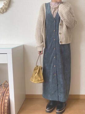 「LOWRYS FARM（ローリーズファーム）のワッフルカーデ　802572（カーディガン/ボレロ、ベージュ系）」を使った、𝕂𝕒𝕋（きゃっと）さん（レディース・150cm）の冬コーディネート