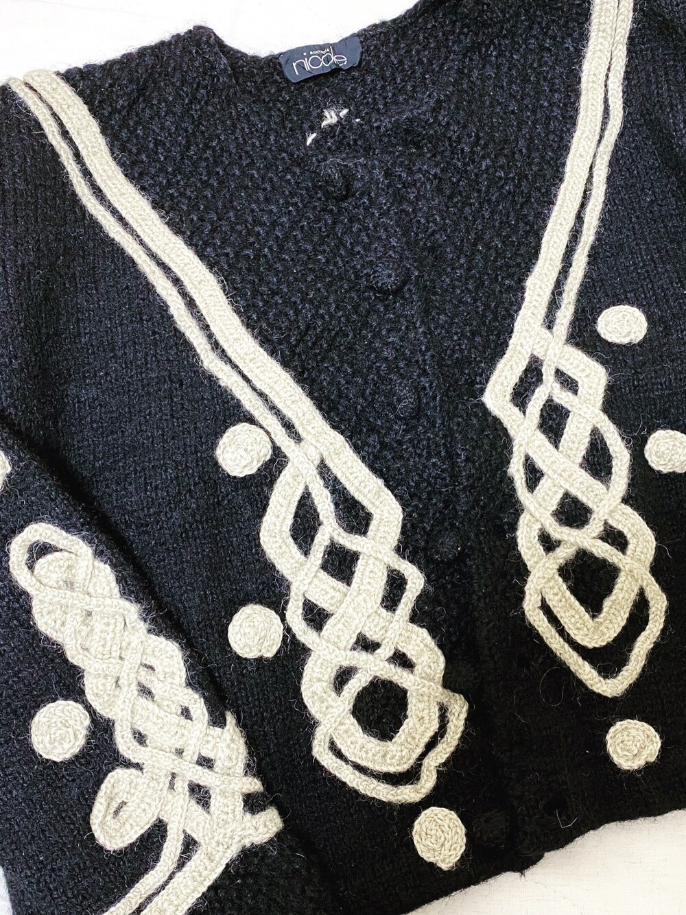 「used、カーディガン」｜「usedのアイテム（ニット/セーター、ブラック系）」を使った、おなかがたれぱんだ⊿さん（レディース・150cm）の春コーディネートの1枚目の写真