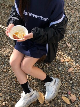 ナイロンジャケットを使った 紺色 のレディース人気ファッションコーディネート Wear