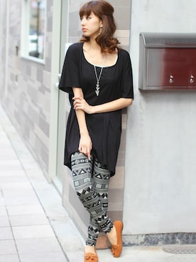 「アイテム（Tシャツ/カットソー、ブラック系）」を使った、フェリーニさん（レディース・166cm）の夏コーディネート