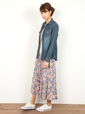 「FELLINI（フェリーニ）のアイテム」を使った、フェリーニさん（レディース・166cm）の秋コーディネート