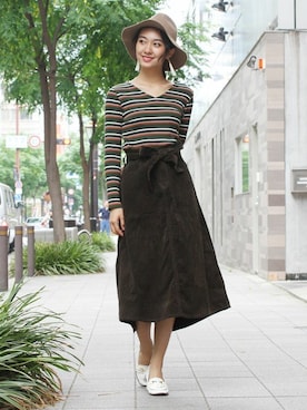 「FELLINI（フェリーニ）のアイテム」を使った、フェリーニさん（レディース・167cm）の秋コーディネート