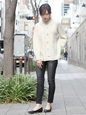 「ケーブル編み」｜フェリーニさん（レディース・164cm）の冬コーディネート