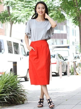 「ナロースカート」｜フェリーニさん（レディース・167cm）の春コーディネート