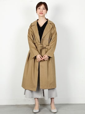 「サロペットスカート」｜「アイテム（トレンチコート）」を使った、フェリーニさん（レディース・164cm）の冬コーディネート