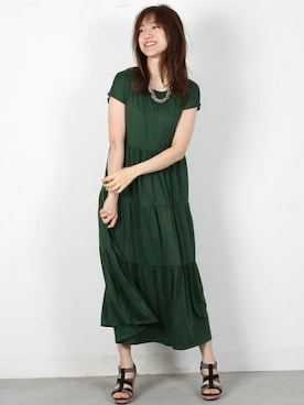 「FELLINI（フェリーニ）のアイテム」を使った、フェリーニさん（レディース・164cm）の春コーディネート