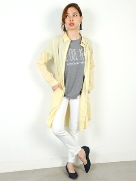 「アイテム（シャツ/ブラウス、イエロー系）」を使った、フェリーニさん（レディース・162cm）の秋コーディネート