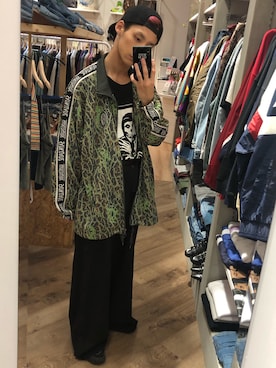 「PUMA」｜「アイテム（ジャージ）」を使った、なかにしりくさん（メンズ・166cm）の春コーディネート