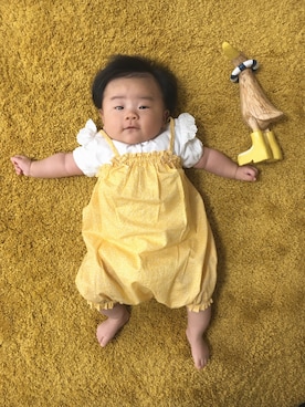 「アイテム（サロペット/オーバーオール、イエロー系）」を使った、OSO_ITSU*さん（キッズ・60cm）の春コーディネート