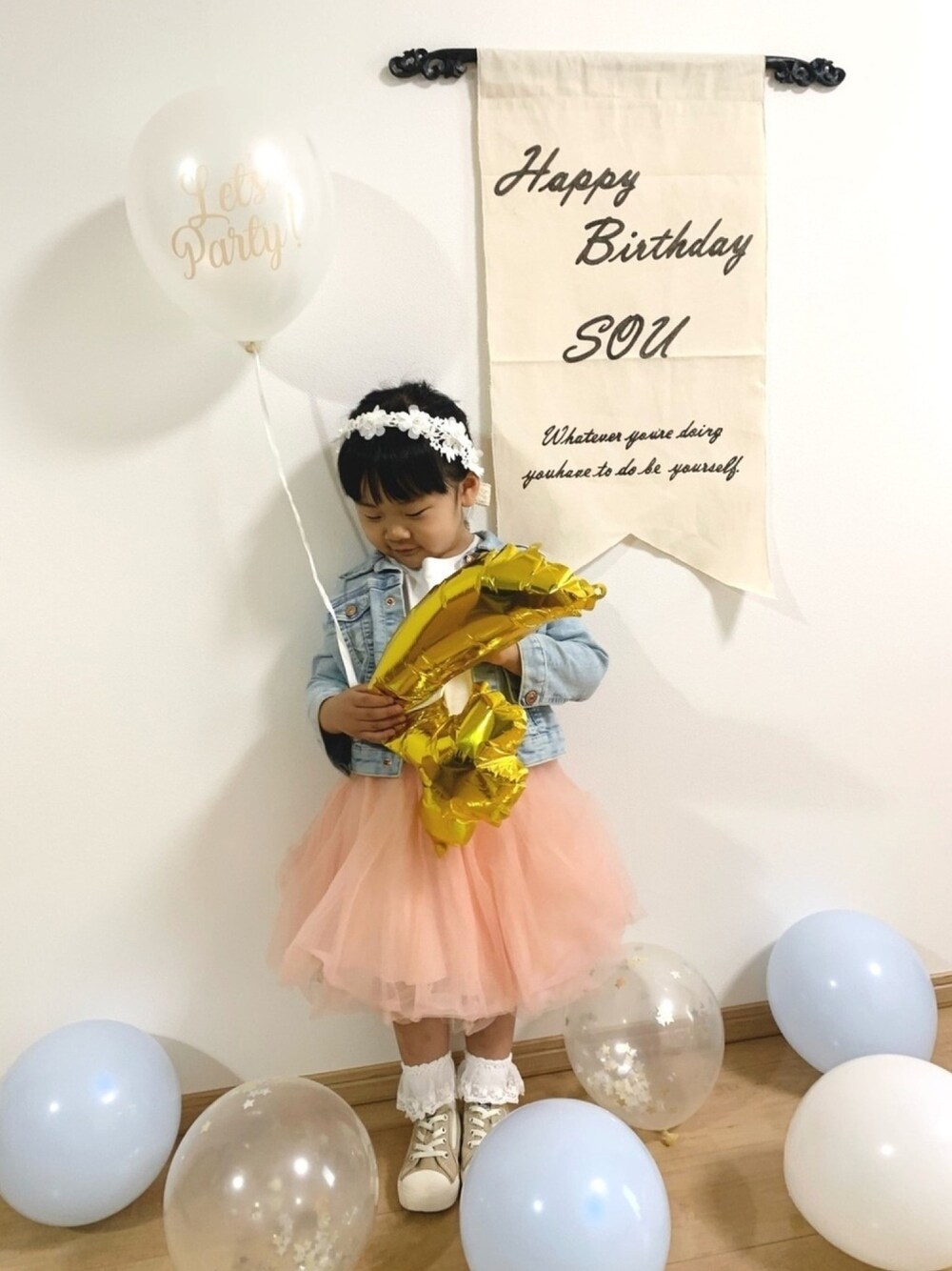 ピンク系のスカート、その他のその他、その他のその他を着用したキッズの冬コーディネートの1枚目の写真