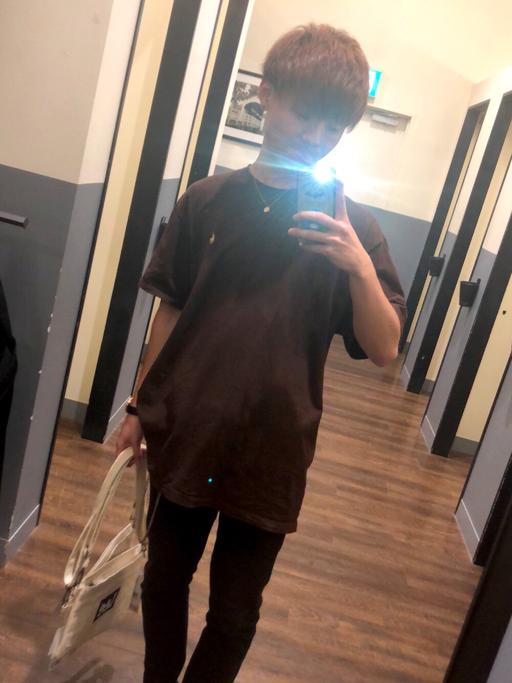 「秋コーデ」｜「Saint Laurentのアイテム（Tシャツ/カットソー、ブラウン系）」を使った、ゆうさん（メンズ・167cm）の秋コーディネートの1枚目の写真