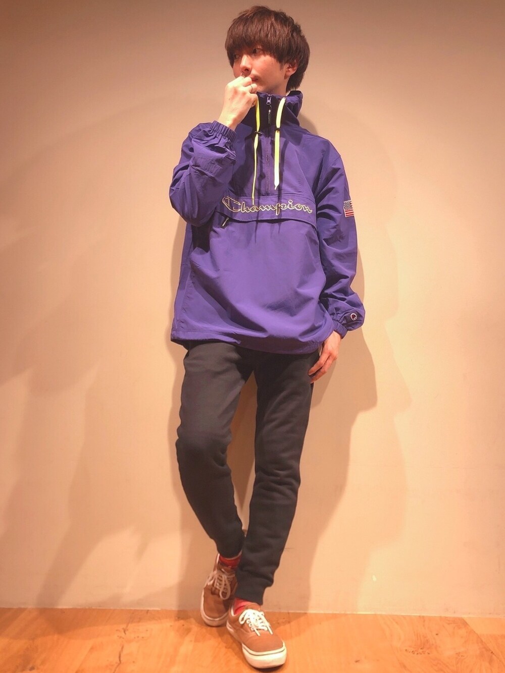「ライトオン、Right-on、チャンピオン、お洒落さんとつながりたい、今日のコーデ、休日スタイル、エドウィン、EDWIN、紫」｜「ChampionのCH・ANORAK PARKA/チャンピオン アノラックパーカー　C3-L609（マウンテンパーカー、パープル系）」を使った、だいちゃんさん（メンズ・173cm）の冬コーディネートの1枚目の写真
