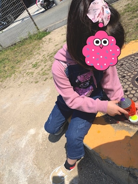 「公園コーデ」｜「アイテム（サロペット/オーバーオール）」を使った、あんころさん（キッズ・100cm）の春コーディネート