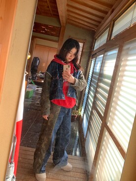 「Bershka（ベルシュカ）のアイテム（スニーカー、ホワイト系）」を使った、はーさん（レディース・163cm）の秋コーディネート