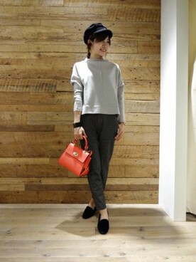 「アイテム（ローファー、グリーン系）」を使った、BARNYARDSTORM本部さん（レディース・163cm）の秋コーディネート