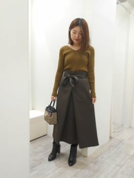 「Aラインスカート」｜「アイテム（ハンドバッグ）」を使った、BARNYARDSTORM本部さん（レディース・158cm）の秋コーディネート