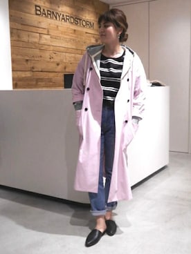 「ボーダーTシャツ」｜「アイテム（トレンチコート）」を使った、BARNYARDSTORM本部さん（レディース・162cm）の春コーディネート