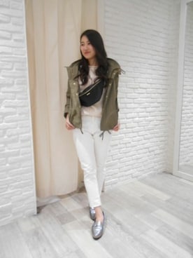 「ハンサムコーデ」｜「アイテム（マウンテンパーカー）」を使った、BARNYARDSTORM本部さん（レディース・164cm）の冬コーディネート