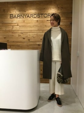 「秋のカフェオレコーデ」｜「アイテム（チェスターコート）」を使った、BARNYARDSTORM本部さん（レディース・173cm）の秋コーディネート