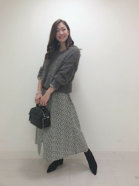 「小花柄ワンピース」｜「アイテム（ニット/セーター）」を使った、BARNYARDSTORM本部さん（レディース・163cm）の秋コーディネート