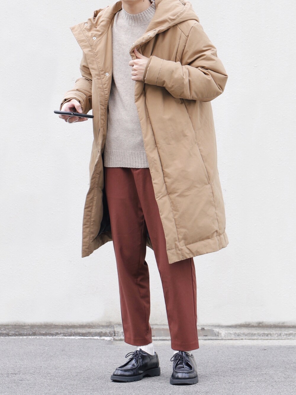 「秋のコーデ、アースカラー、ベージュコーデ、コート、フードコート、ユニクロ、UNIQLO U、GUコーデ、プチプラコーデ、ニット」｜「Instagram🇫🇷のアイテム（その他、ブルー系）」を使った、SHOTA / しょうたさん（メンズ・165cm）の秋コーディネートの1枚目の写真