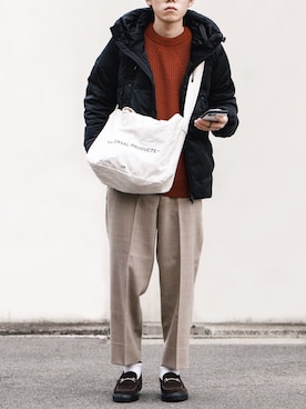 ダウンジャケット コートを使った ベージュパンツ のメンズ人気ファッションコーディネート Wear