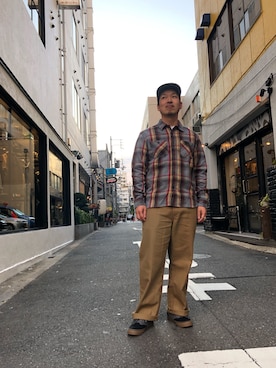 「SCHOTT」｜「アイテム（キャップ）」を使った、kawakamiさん（メンズ・171cm）の秋コーディネート