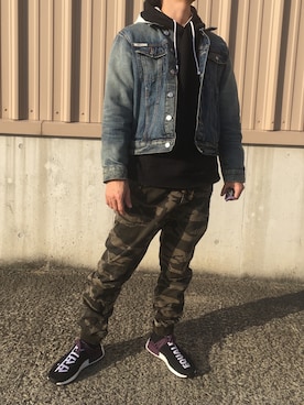 「Abercrombie&Fitch（アバークロンビーアンドフィッチ）のアイテム（カーゴパンツ）」を使った、yuyaさん（メンズ・173cm）の冬コーディネート