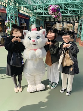「黒タートルネック」｜「アイテム（バレエシューズ）」を使った、sanaeさん（レディース・163cm）の春コーディネート
